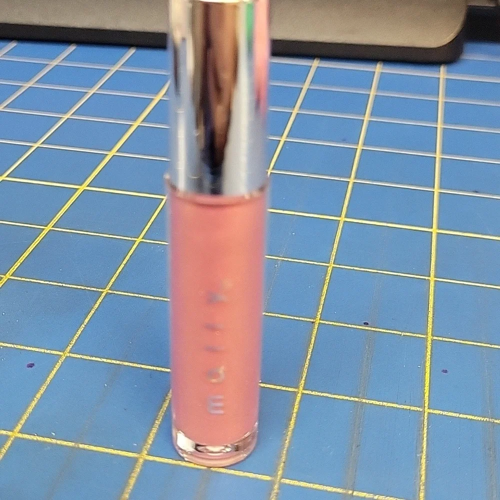 Mally Beauty Pink Lip Brilliant Berry Liquid Gloss 2g New Tube